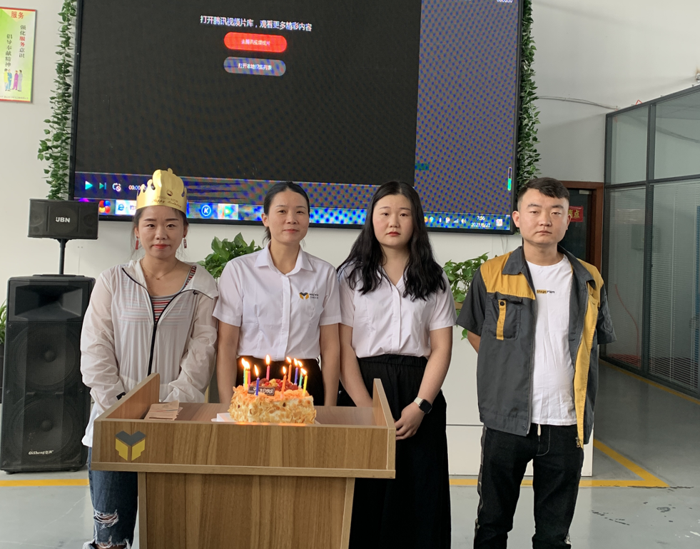 萬(wàn)中萬(wàn)工業(yè)2021.6月生日會(huì)