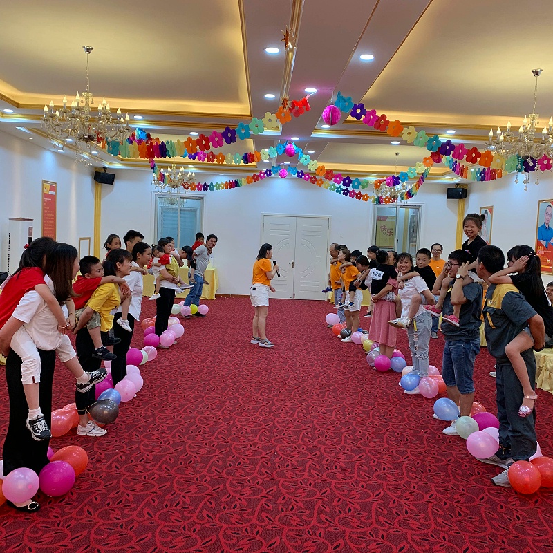 萬(wàn)中萬(wàn)工業(yè)科技愛(ài)心基金會(huì)親子活動(dòng)